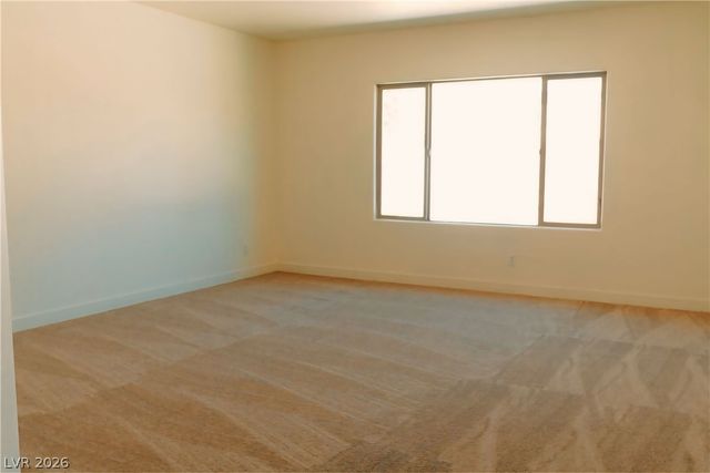 5728 Flying Birdie Avenue, Las Vegas, NV 89122