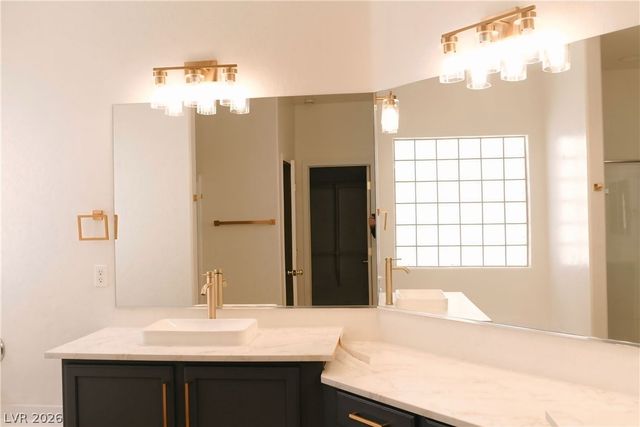 5728 Flying Birdie Avenue, Las Vegas, NV 89122