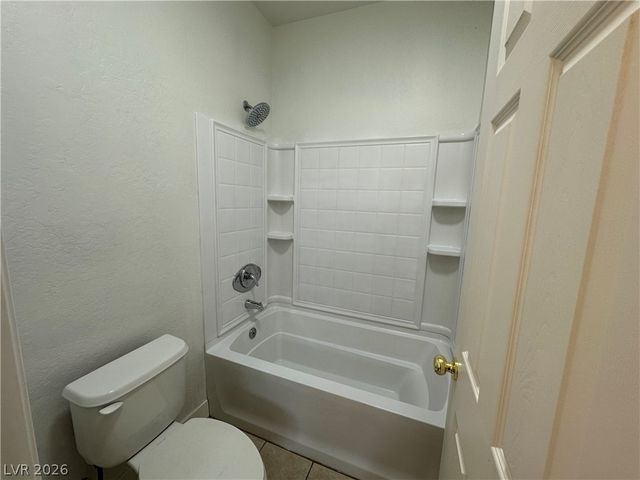 5728 Flying Birdie Avenue, Las Vegas, NV 89122