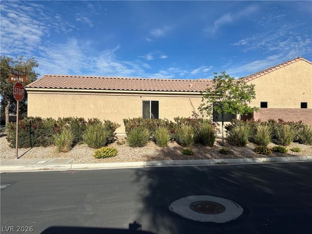 5728 Flying Birdie Avenue, Las Vegas, NV 89122