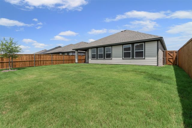 1324 Water Canna Dr, Justin, TX 76247