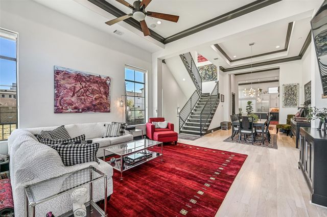 503 W Clay Street, Houston, TX 77019