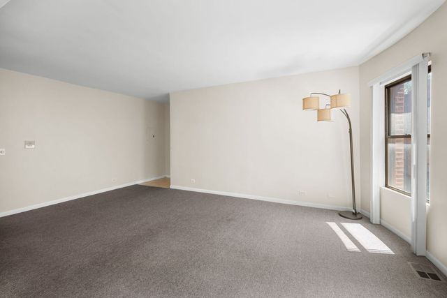 4523.5 S Drexel Boulevard 2W, Chicago, IL 60653