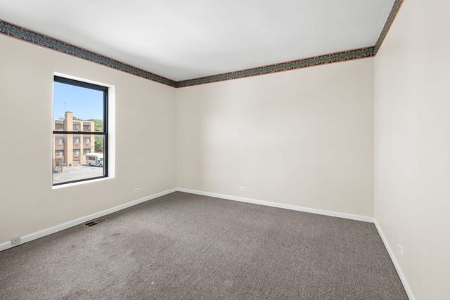 4523.5 S Drexel Boulevard 2W, Chicago, IL 60653