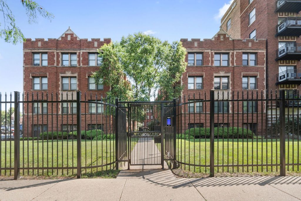 4523.5 S Drexel Boulevard 2W, Chicago, IL 60653