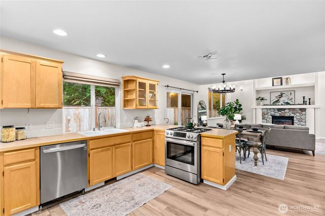 5009 Chambers Creek Loop SE, Olympia, WA 98501