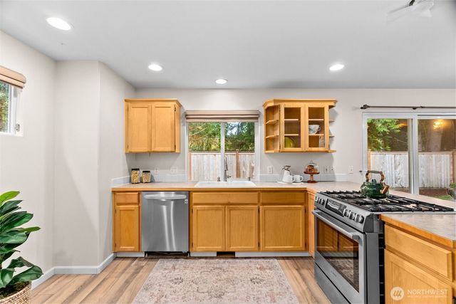 5009 Chambers Creek Loop SE, Olympia, WA 98501