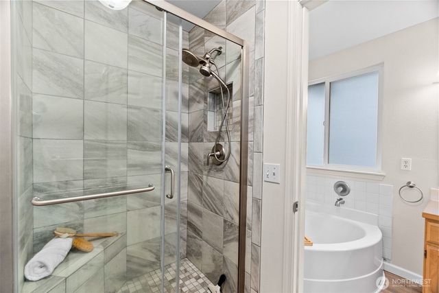 5009 Chambers Creek Loop SE, Olympia, WA 98501