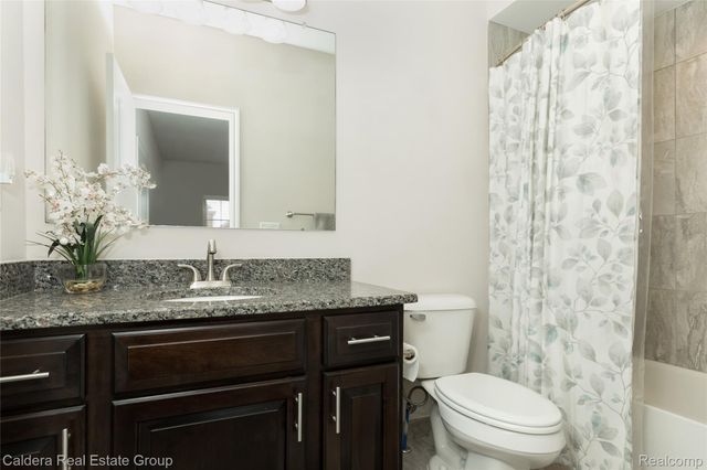 17723 Merganser Drive, Clinton Charter Township, MI 48038