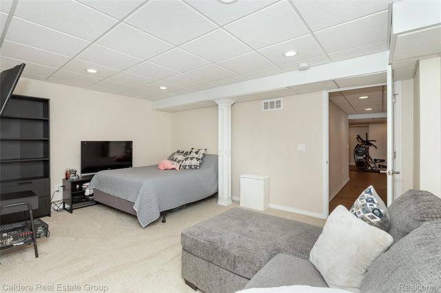 17723 Merganser Drive, Clinton Charter Township, MI 48038