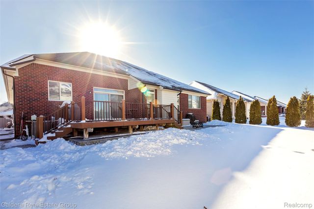 17723 Merganser Drive, Clinton Charter Township, MI 48038