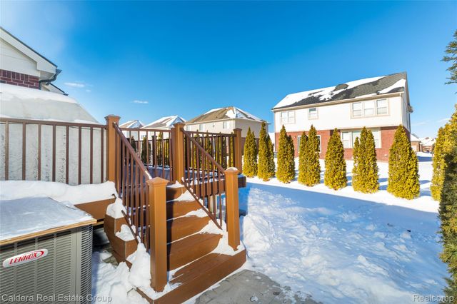 17723 Merganser Drive, Clinton Charter Township, MI 48038