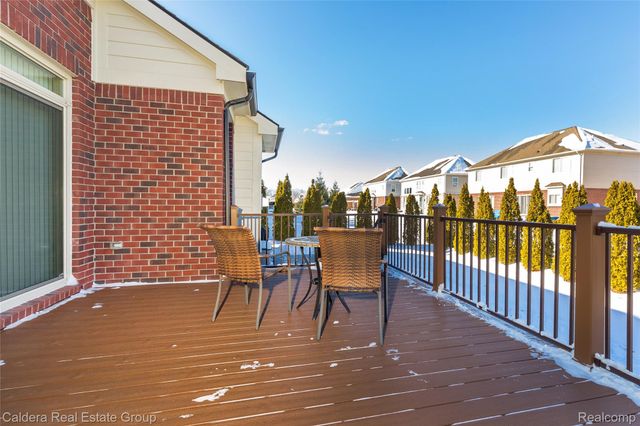 17723 Merganser Drive, Clinton Charter Township, MI 48038