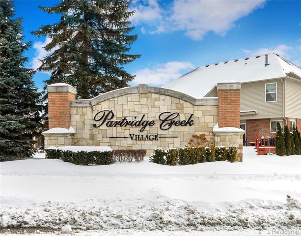 17723 Merganser Drive, Clinton Charter Township, MI 48038