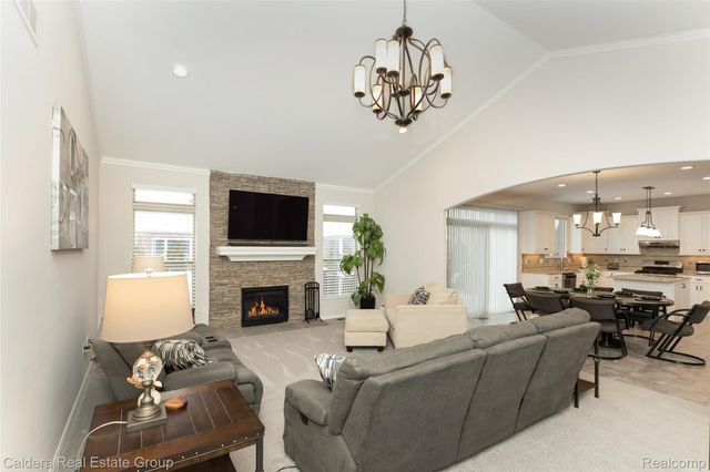 17723 Merganser Drive, Clinton Charter Township, MI 48038