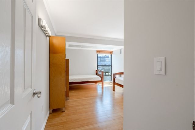 566 Commonwealth 906, Boston, MA 02215