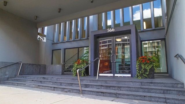 566 Commonwealth 906, Boston, MA 02215