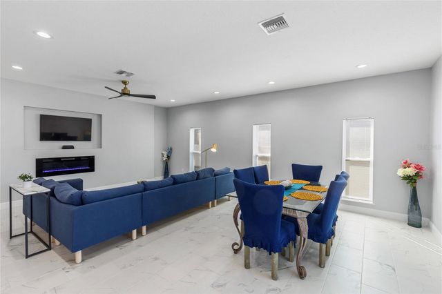 302 ARCHIMEDES STREET, Dunedin, FL 34698