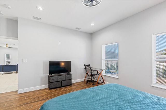 302 ARCHIMEDES STREET, Dunedin, FL 34698