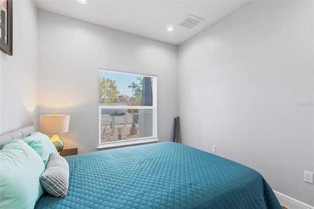 302 ARCHIMEDES STREET, Dunedin, FL 34698