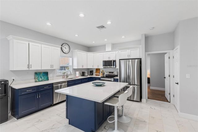 302 ARCHIMEDES STREET, Dunedin, FL 34698