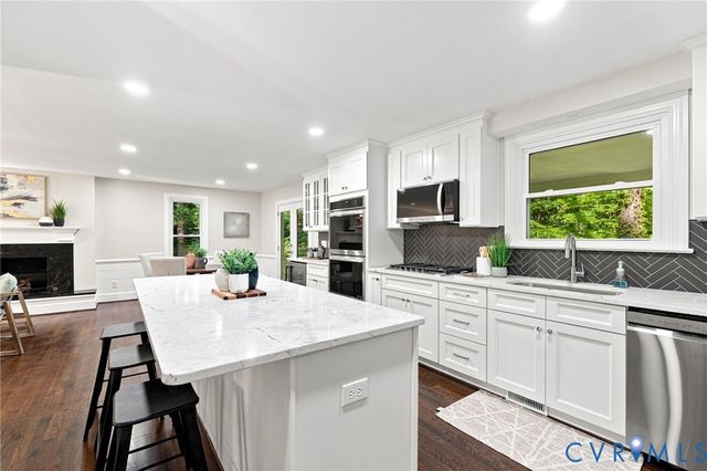 9365 Cardiff Loop Rd, Midlothian, VA 23236