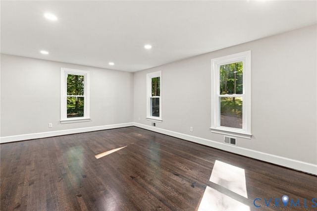 9365 Cardiff Loop Rd, Midlothian, VA 23236