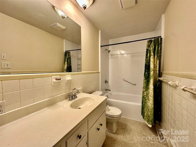 2063 Eaton Road, Charlotte, NC 28205