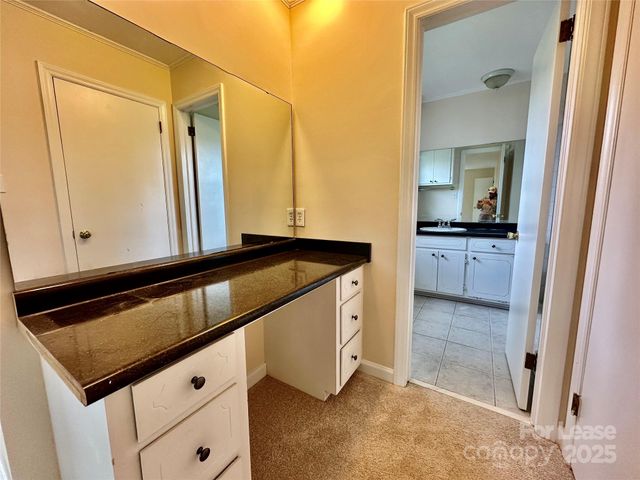 2063 Eaton Road, Charlotte, NC 28205