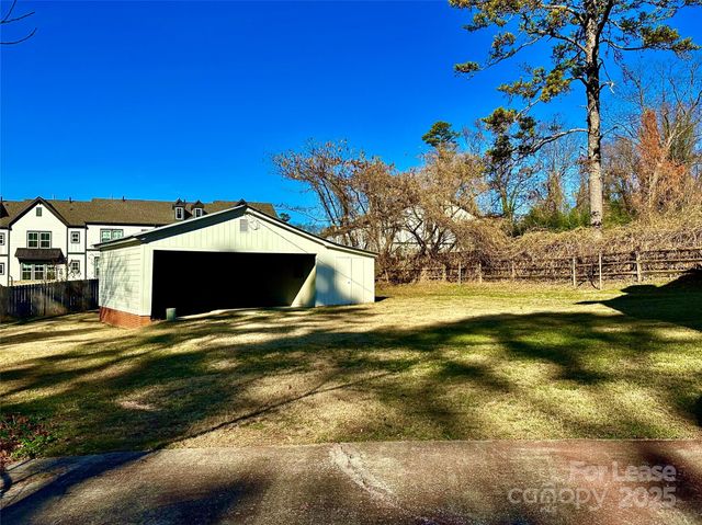 2063 Eaton Road, Charlotte, NC 28205