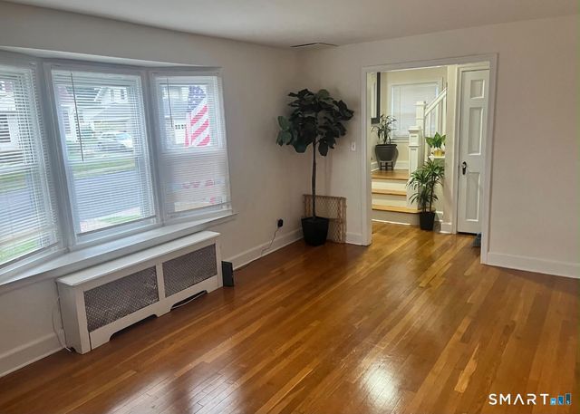37 Hillcrest Avenue, Naugatuck, CT 06770