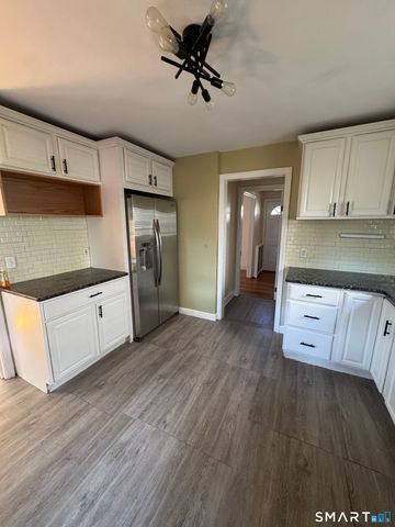 37 Hillcrest Avenue, Naugatuck, CT 06770