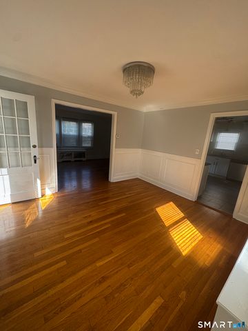 37 Hillcrest Avenue, Naugatuck, CT 06770