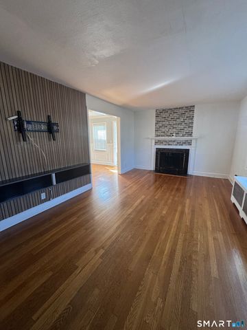 37 Hillcrest Avenue, Naugatuck, CT 06770