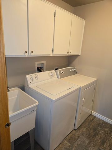 8452 Dunmore Drive, Tinley Park, IL 60487