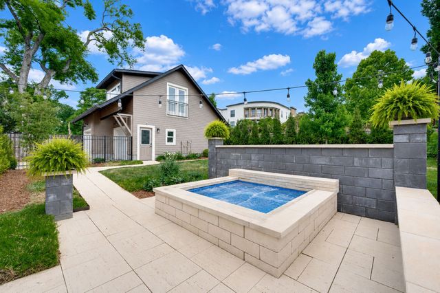 2012 Cedar Ln, Nashville, TN 37212