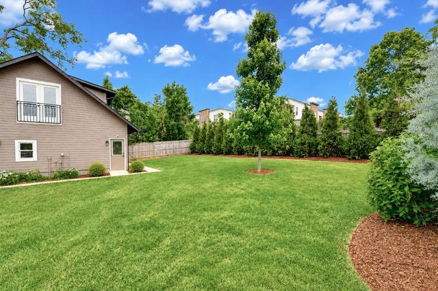 2012 Cedar Ln, Nashville, TN 37212