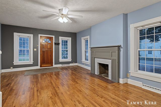 826 Phoenix Street, South Haven, MI 49090