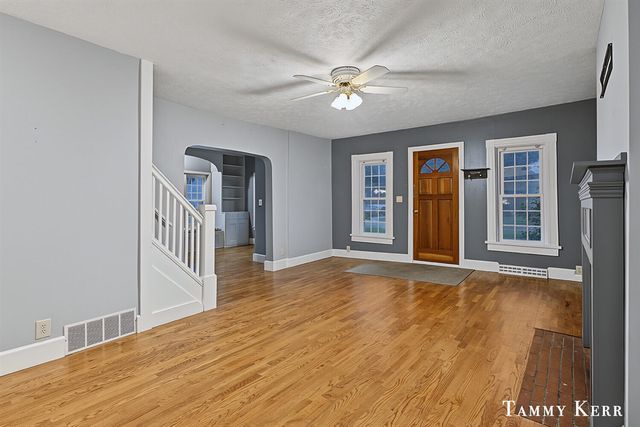 826 Phoenix Street, South Haven, MI 49090