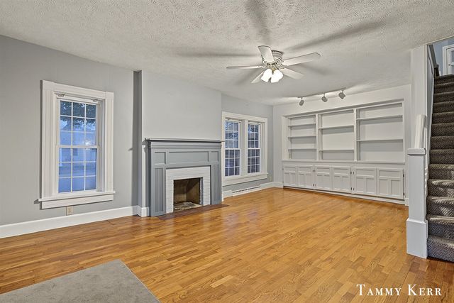 826 Phoenix Street, South Haven, MI 49090