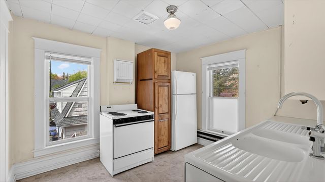 1122 S Walnut St, Spokane, WA 99204