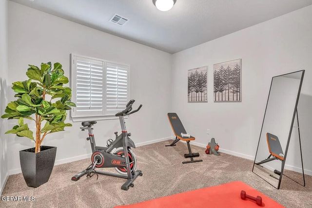 3813 Surmise Street, El Paso, TX 79938