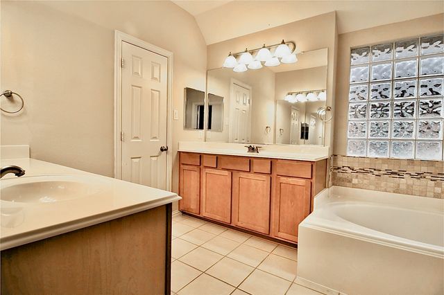 9829 Lightcatcher Drive, Plano, TX 75025
