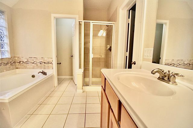 9829 Lightcatcher Drive, Plano, TX 75025