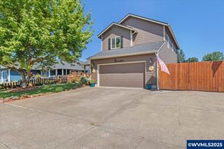 80 Oakway Pl, Lebanon, OR 97355