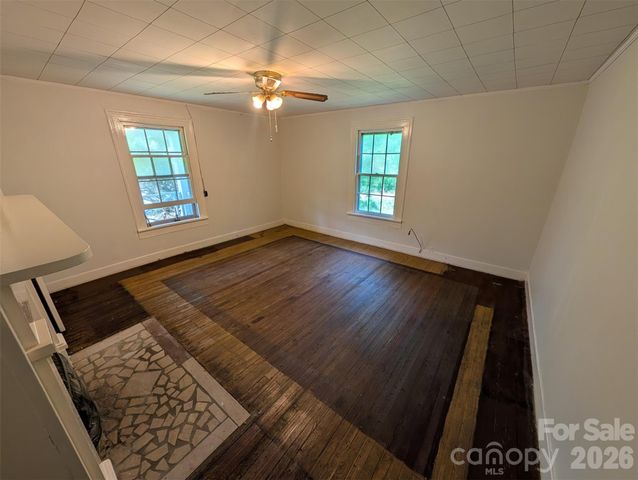 1327 NC 80 Highway, Bakersville, NC 28705