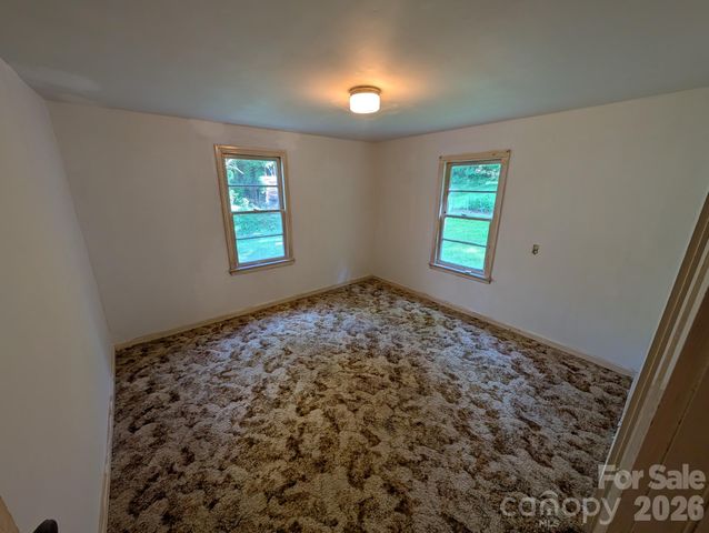 1327 NC 80 Highway, Bakersville, NC 28705
