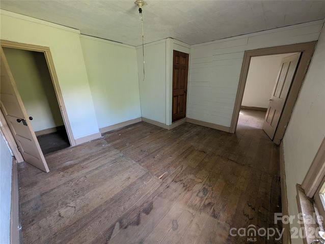 1327 NC 80 Highway, Bakersville, NC 28705
