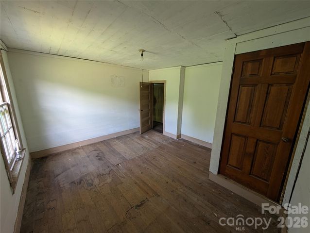 1327 NC 80 Highway, Bakersville, NC 28705