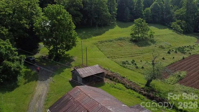 1327 NC 80 Highway, Bakersville, NC 28705